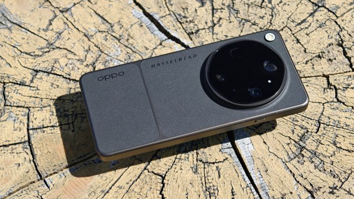 c2Z7a3m4fRsuCuYEVcjUST